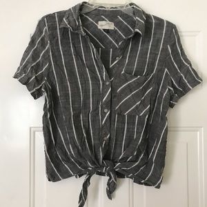 Universal Thread Button-up crop top